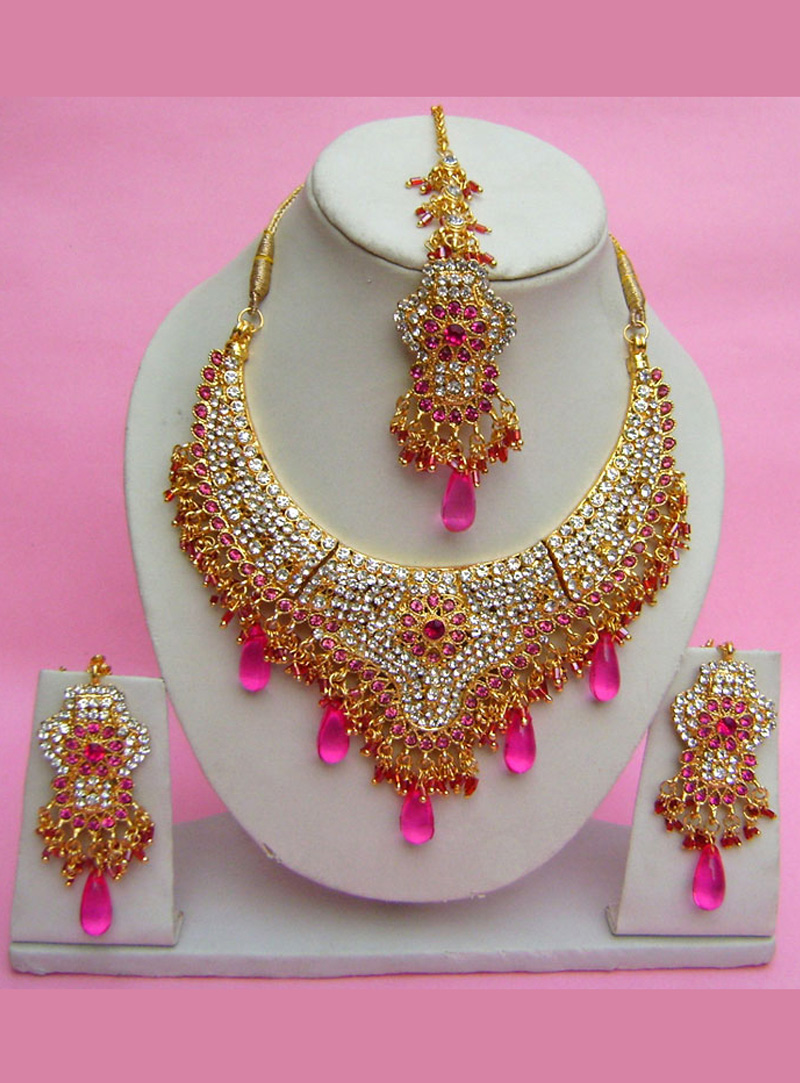 Pink Alloy Zircon Stone Heavy Set With Earrings and Maang Tikka 116627