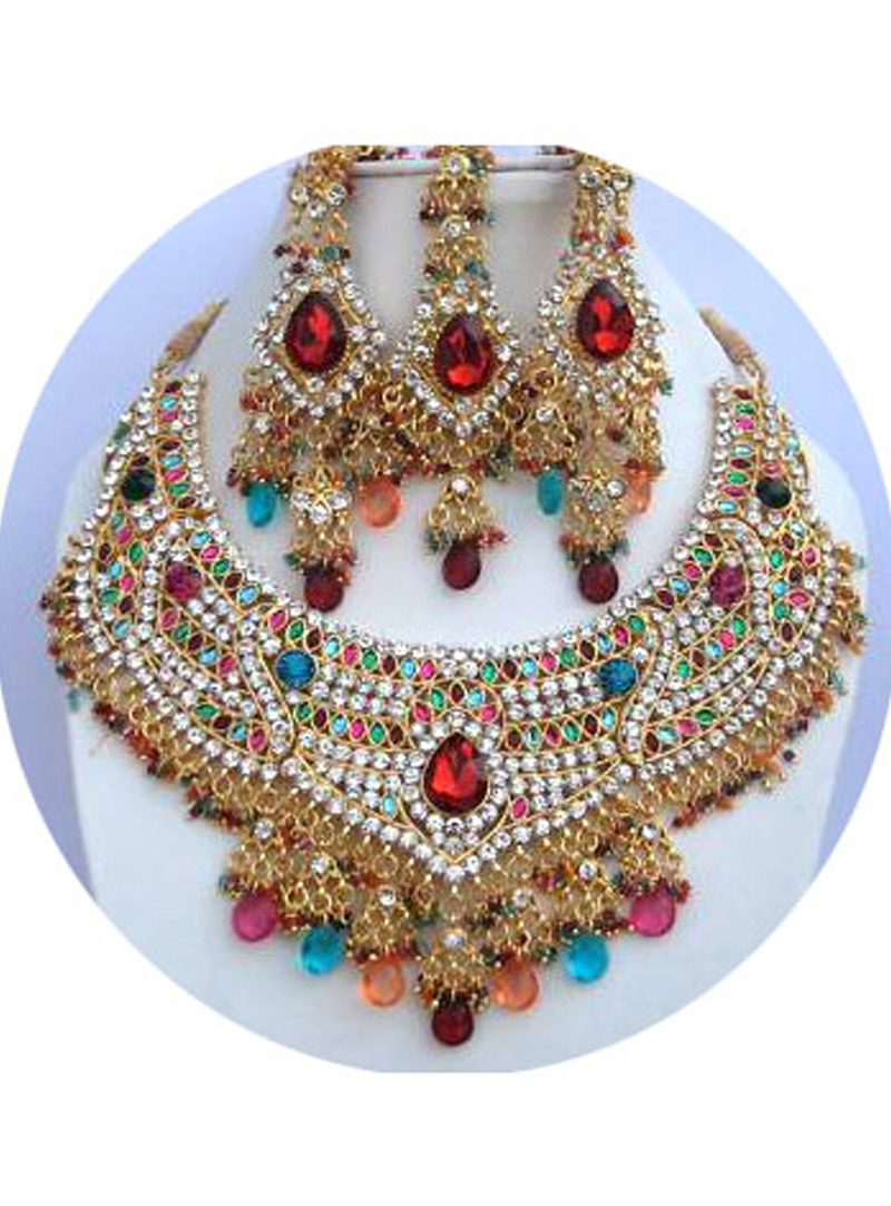 Red Alloy Zircon Stone Heavy Set With Earrings and Maang Tikka  115020
