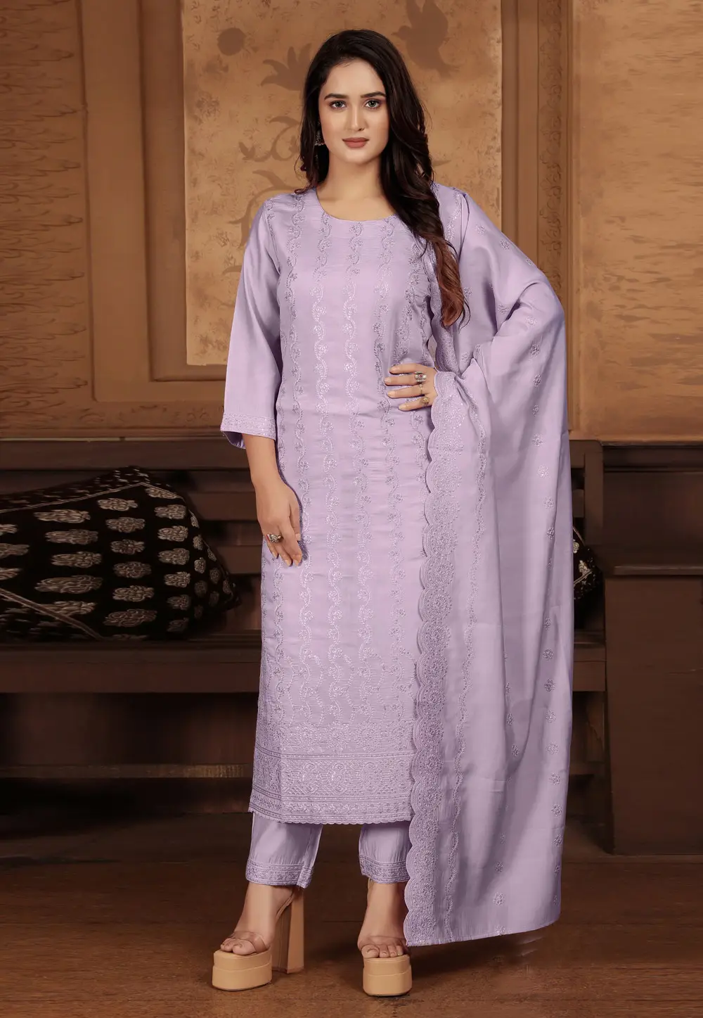 Lavender Chanderi Readymade Pakistani Suit 297092