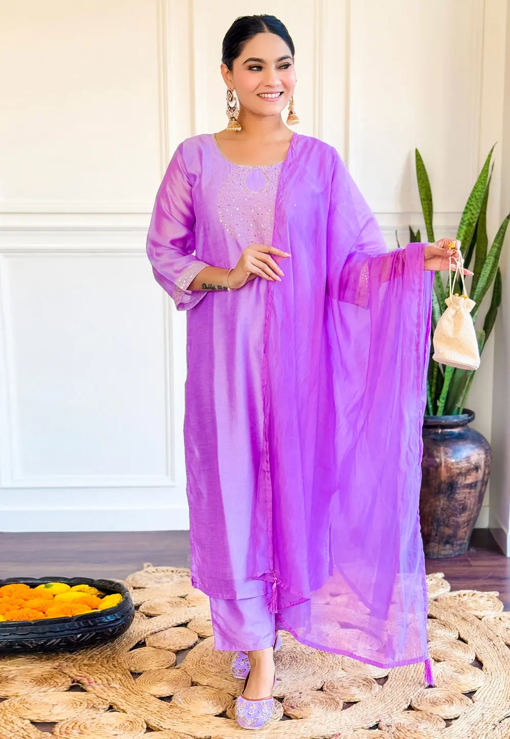 Lavender Chanderi Readymade Pakistani Suit 300335