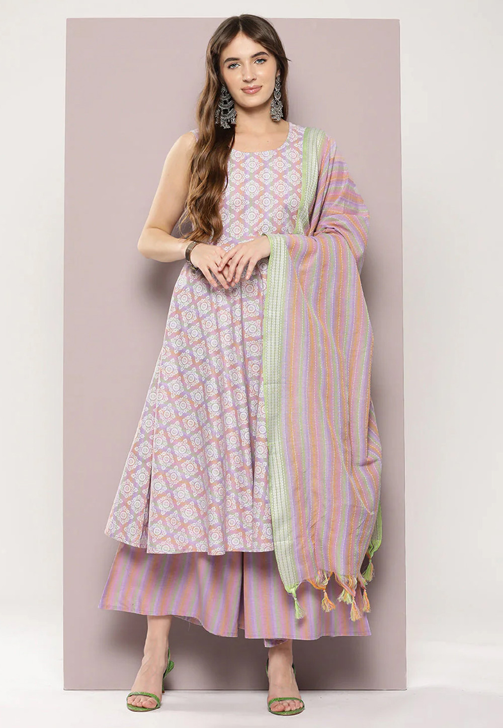Lavender Cotton Readymade Pakistani Suit 286482