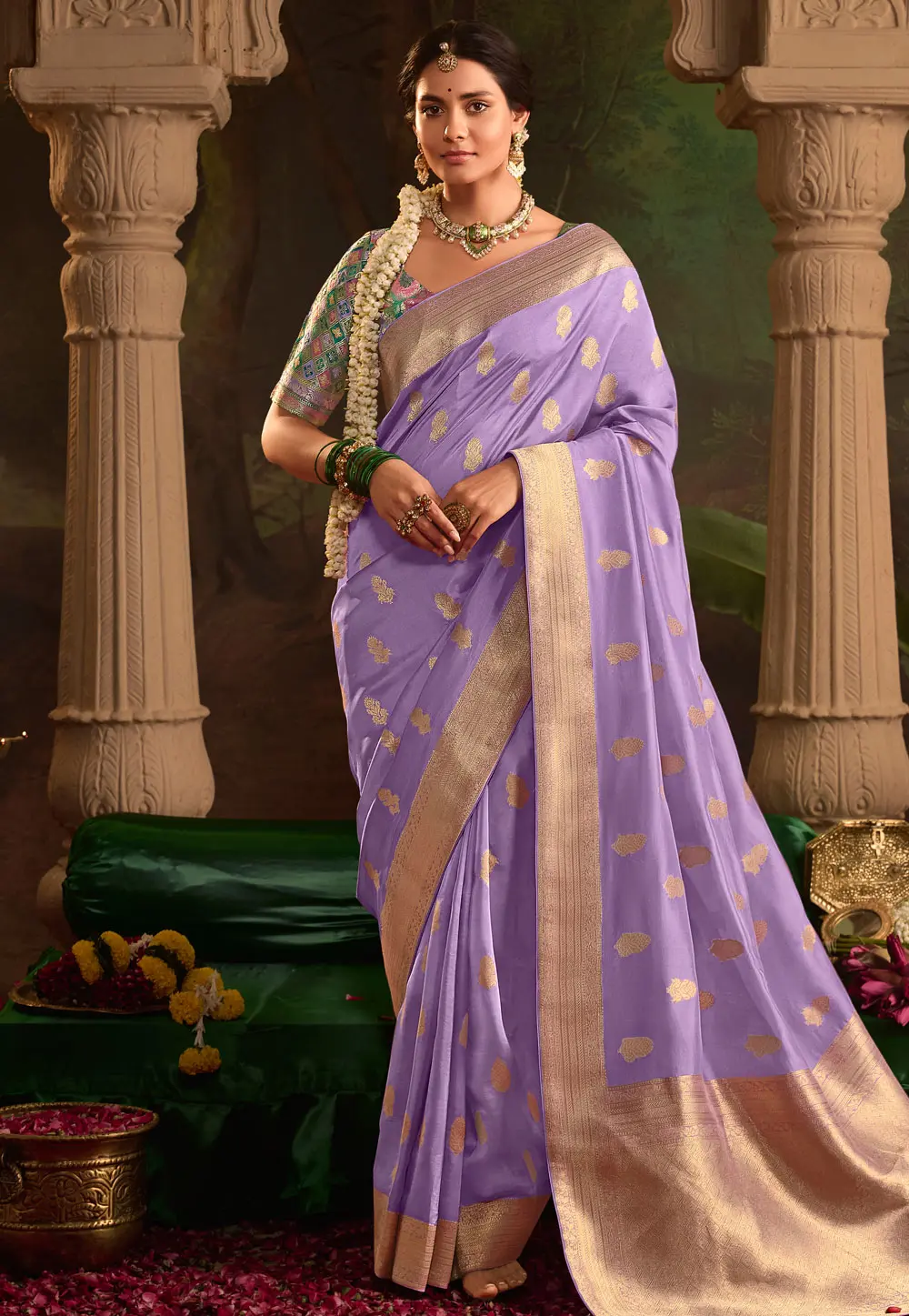 Lavender Crepe Silk Saree With Blouse 301427