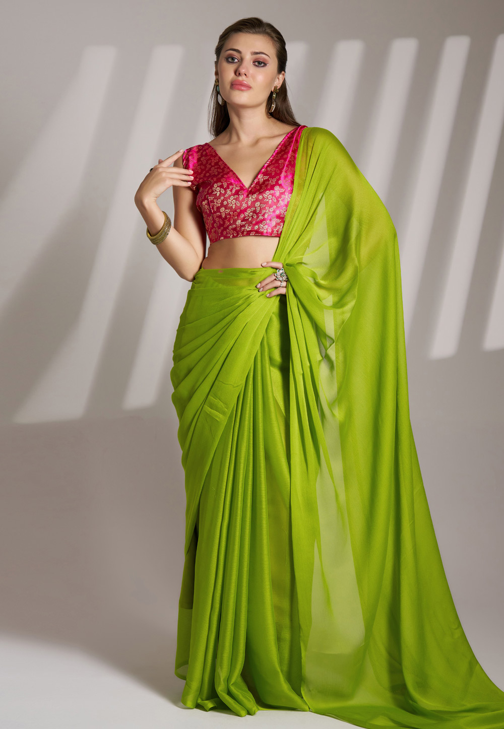 Light Green Chiffon Saree With Blouse 304957