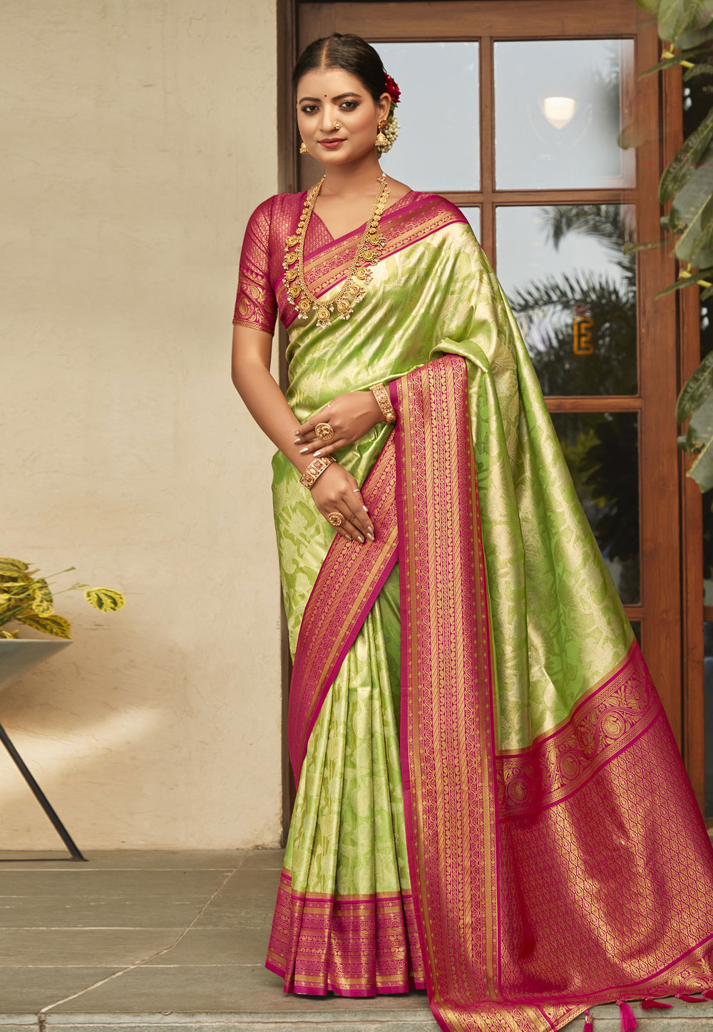 Light Green Silk Saree With Blouse 286971