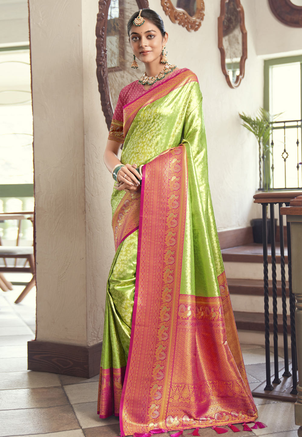 Light Green Silk Saree With Blouse 286977