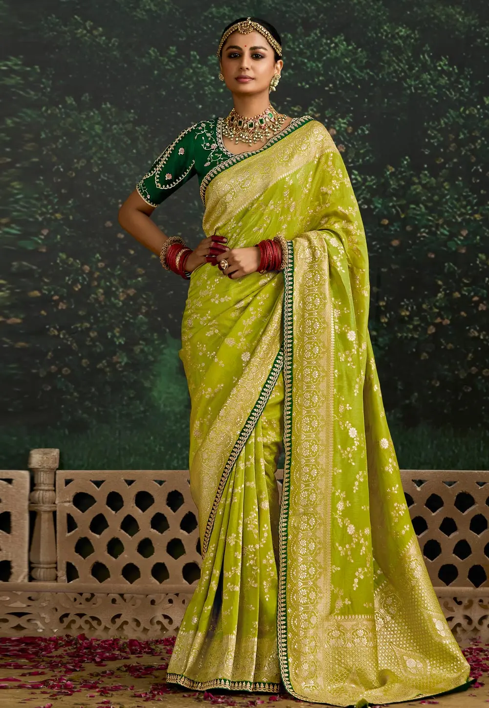 Light Green Silk Saree With Blouse 297758