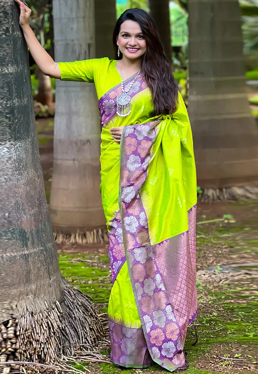 Light Green Silk Saree With Blouse 295924