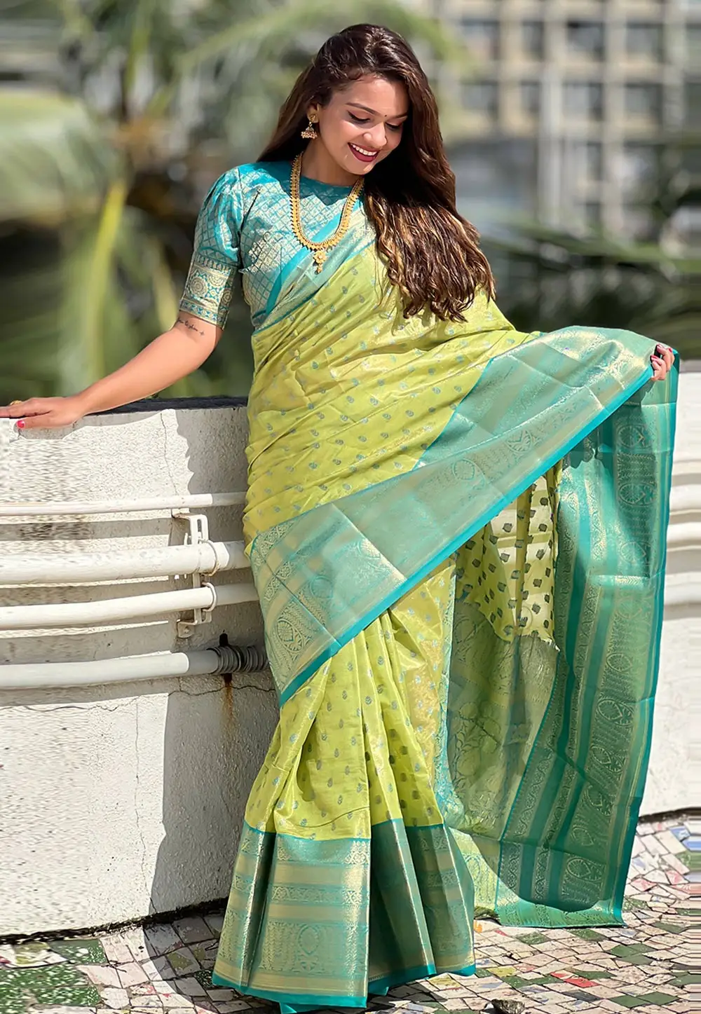 Light Green Tissue Silk Saree With Blouse 295659