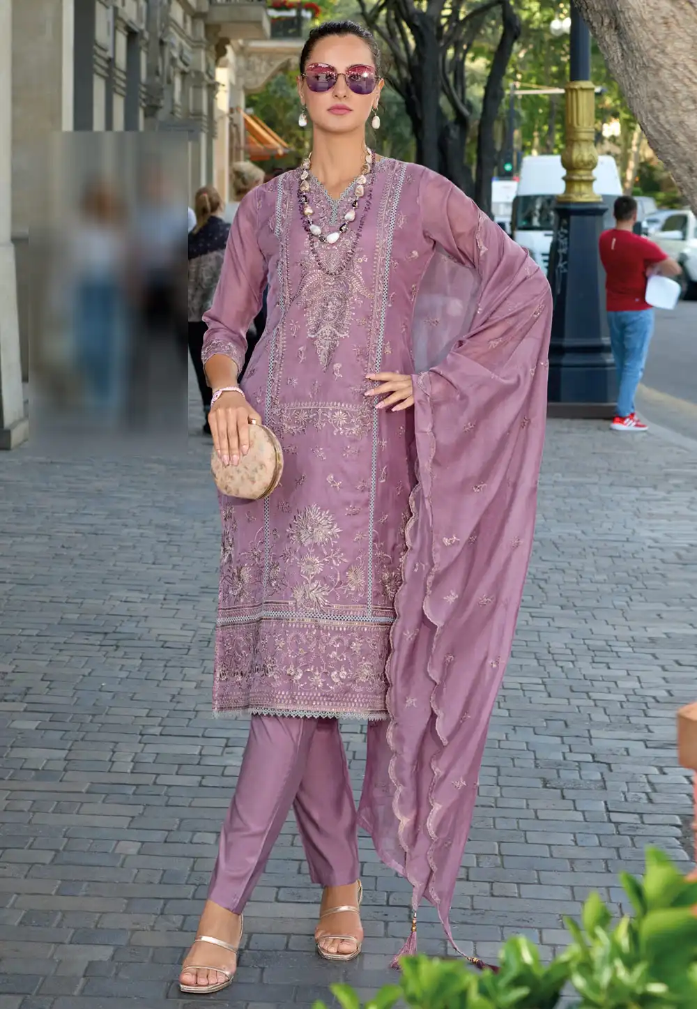 Light Purple Organza Readymade Pakistani Suit 291945