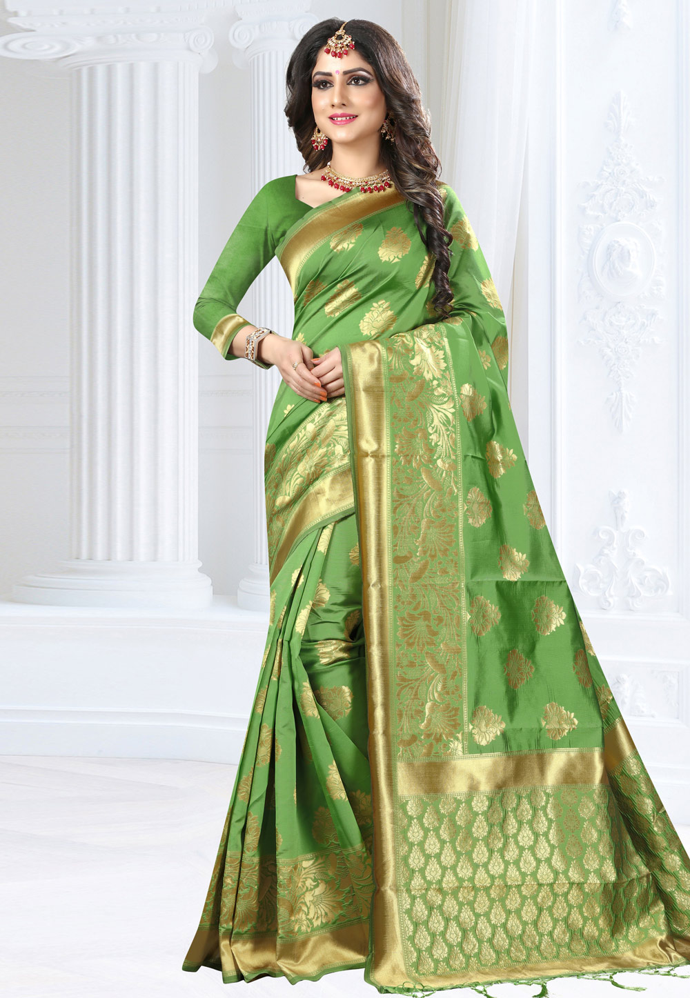 Green Banarasi Silk Saree With Blouse 155352
