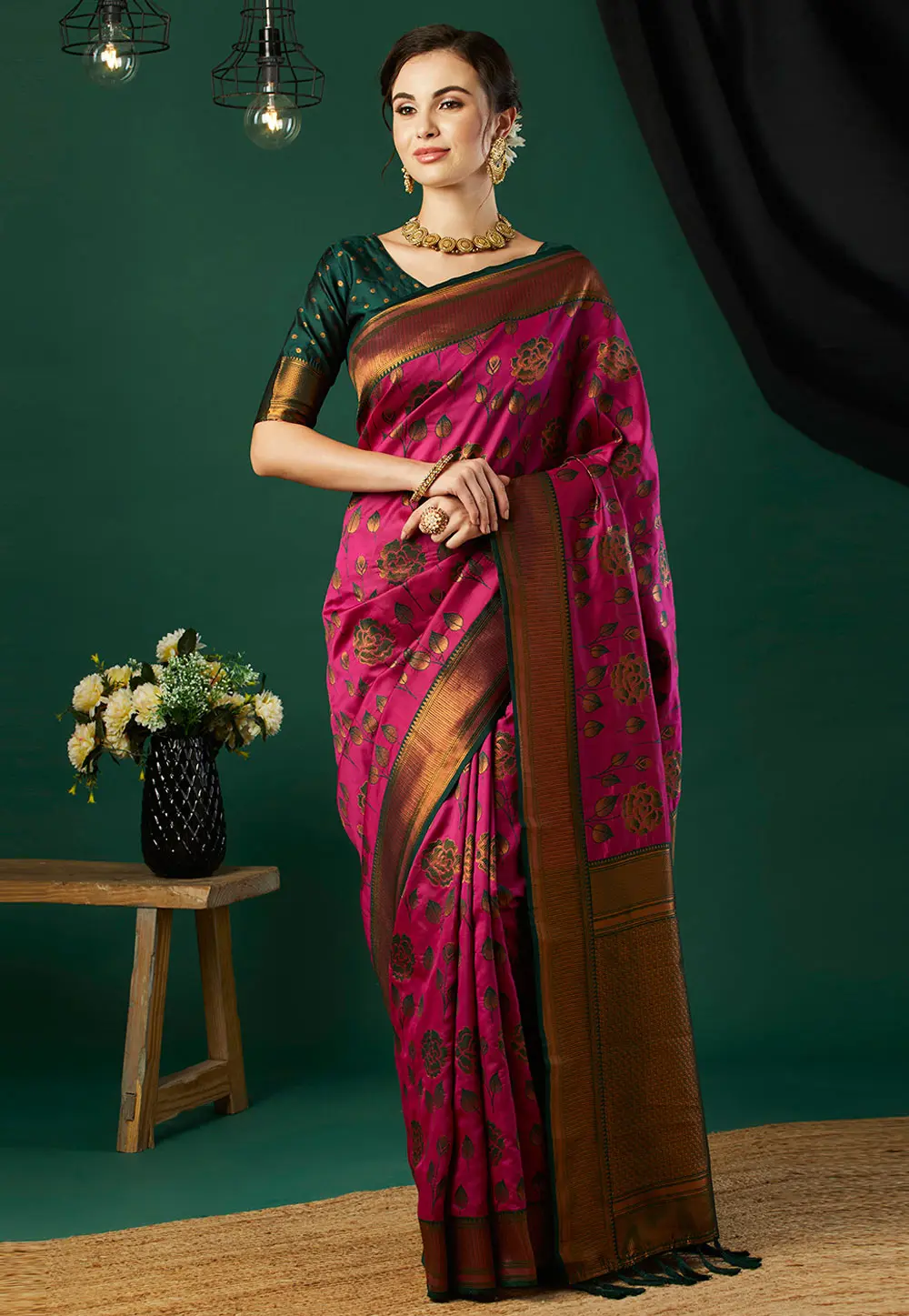 Magenta Banarasi Silk Saree 301560