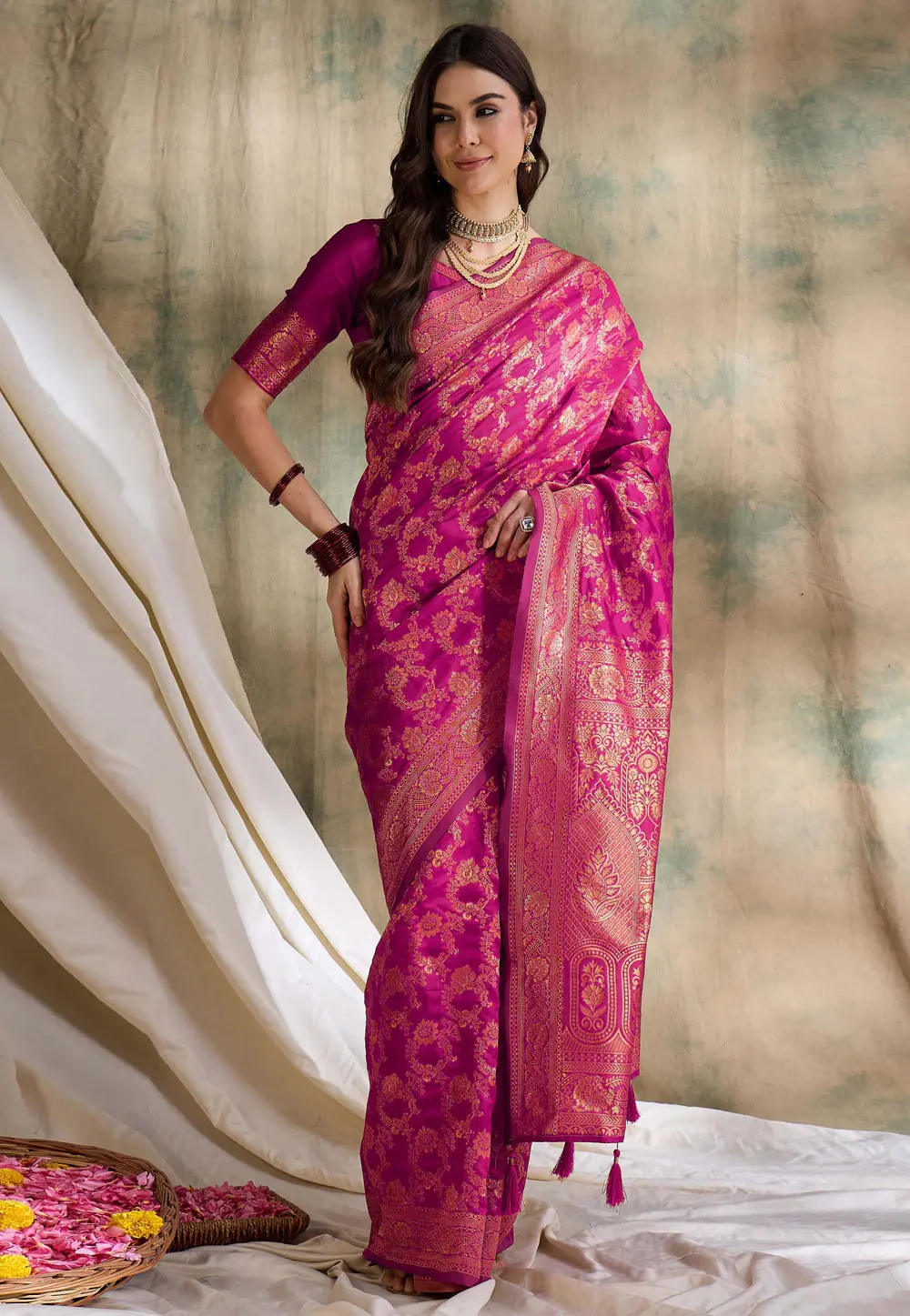 Magenta Banarasi Silk Saree 301522