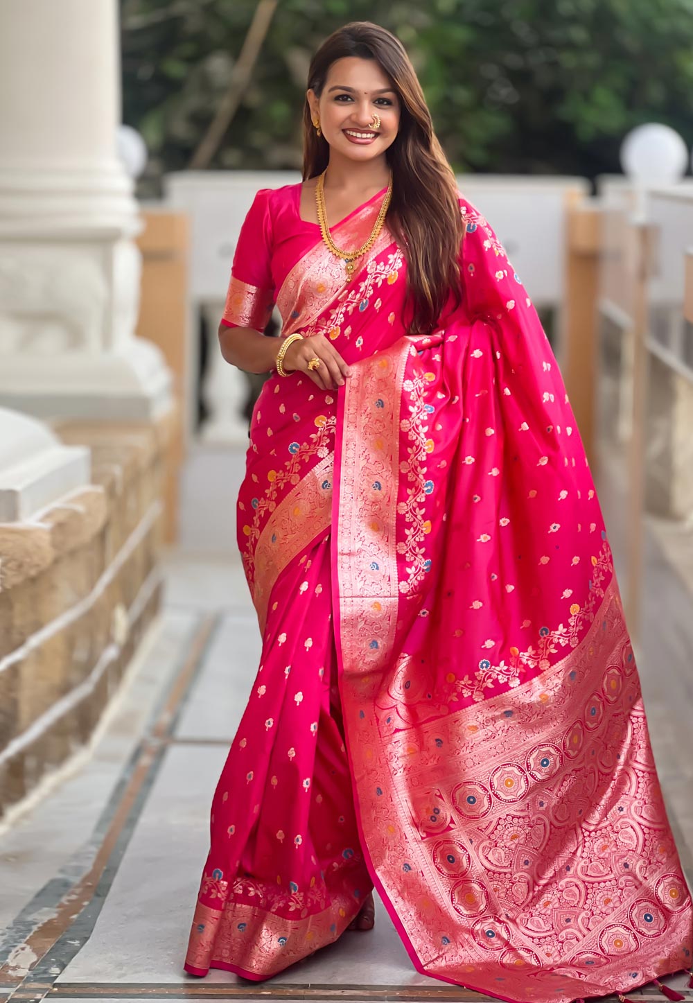 Magenta Banarasi Silk Saree 310575