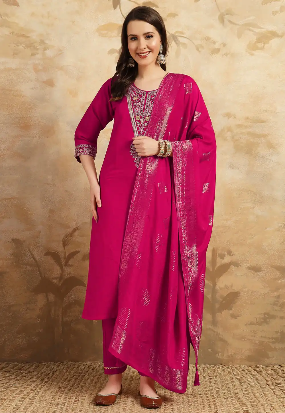 Magenta Chanderi Readymade Pakistani Suit 293968