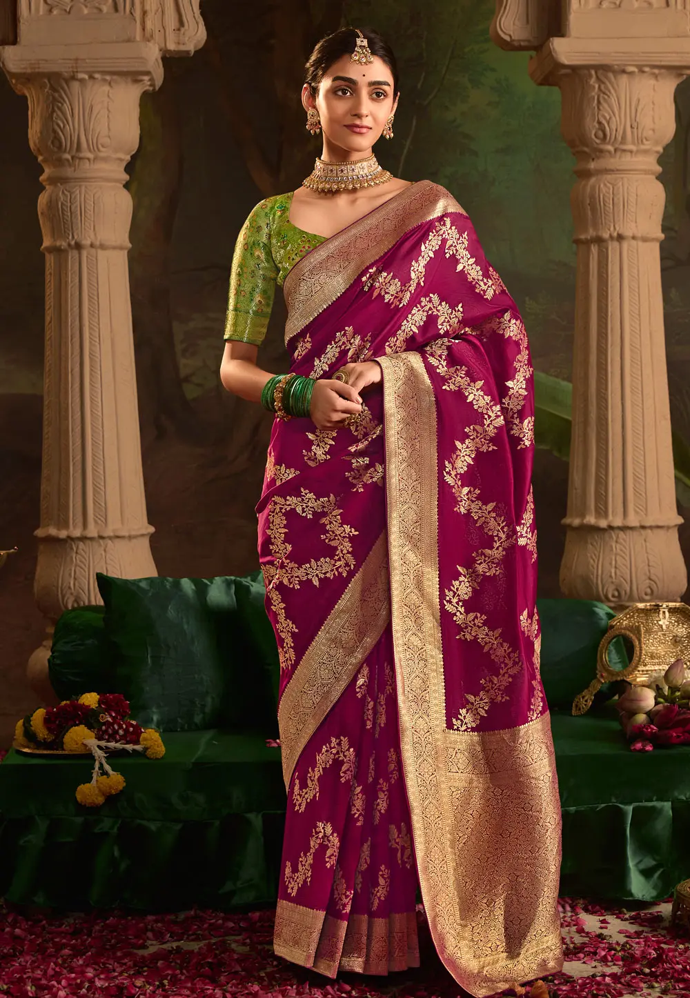 Magenta Crepe Silk Saree With Blouse 301429