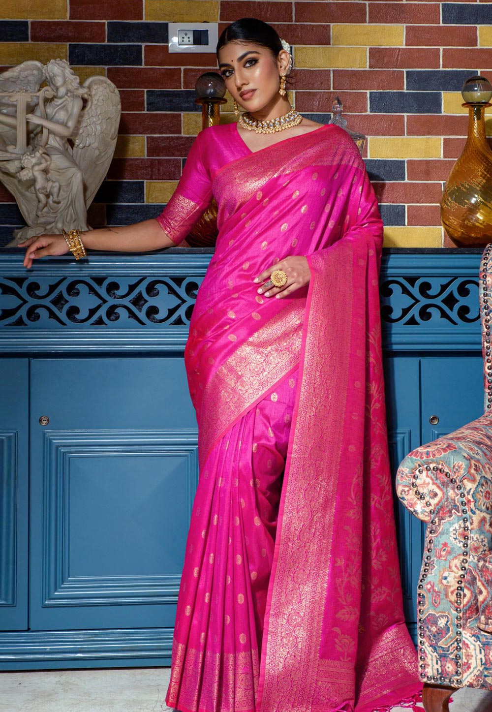 Magenta Raw Silk Saree With Blouse 283011