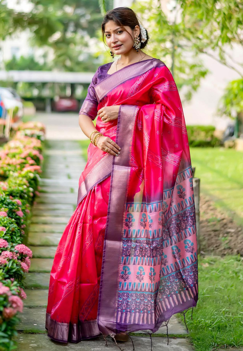 Magenta Raw Silk Saree With Blouse 284784