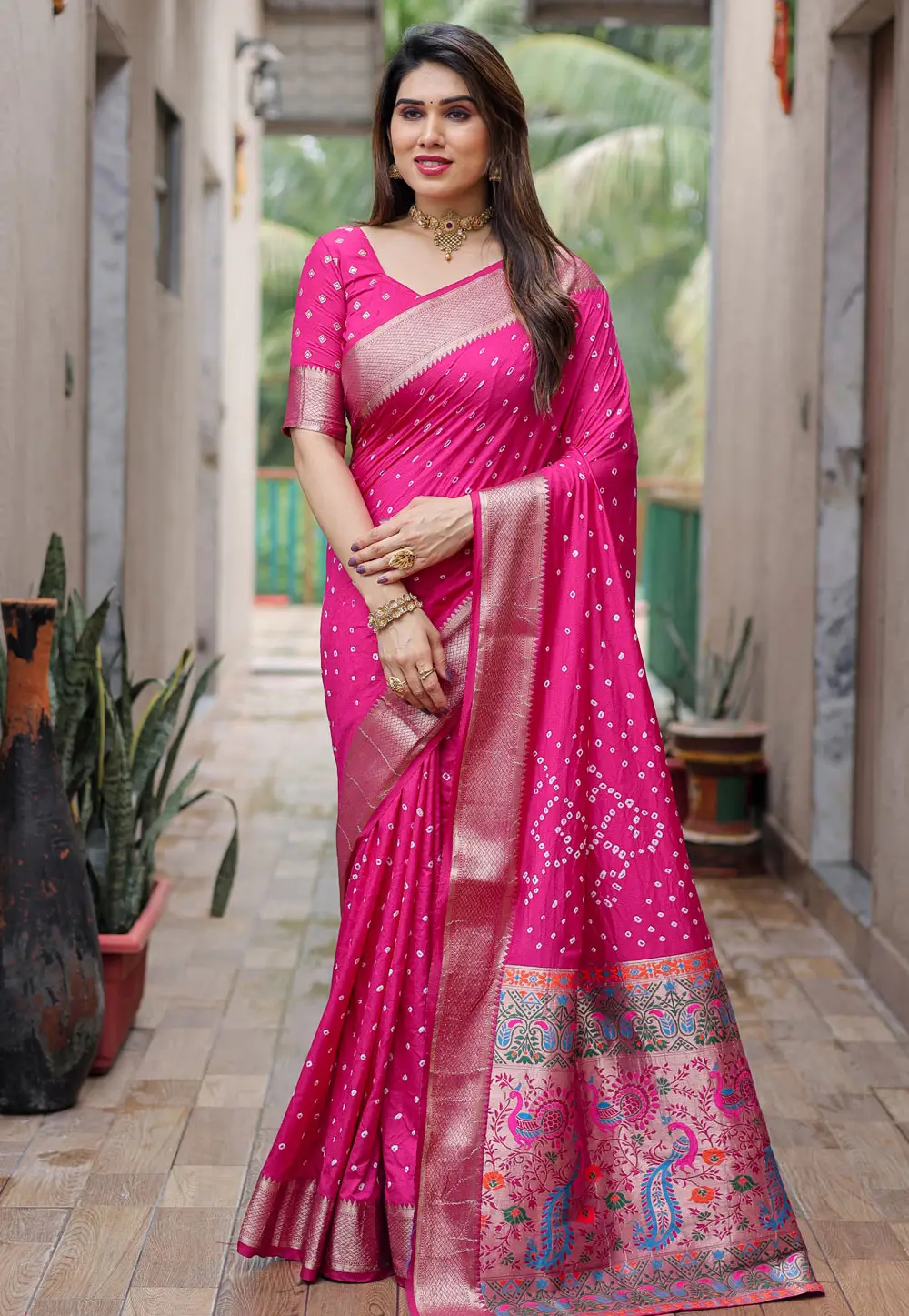 Magenta Silk Bandhani Print Saree 295704