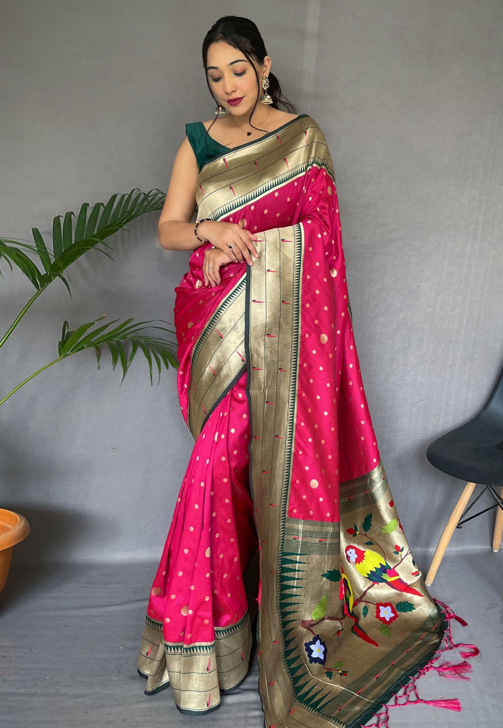 Magenta Silk Paithani Saree 287327