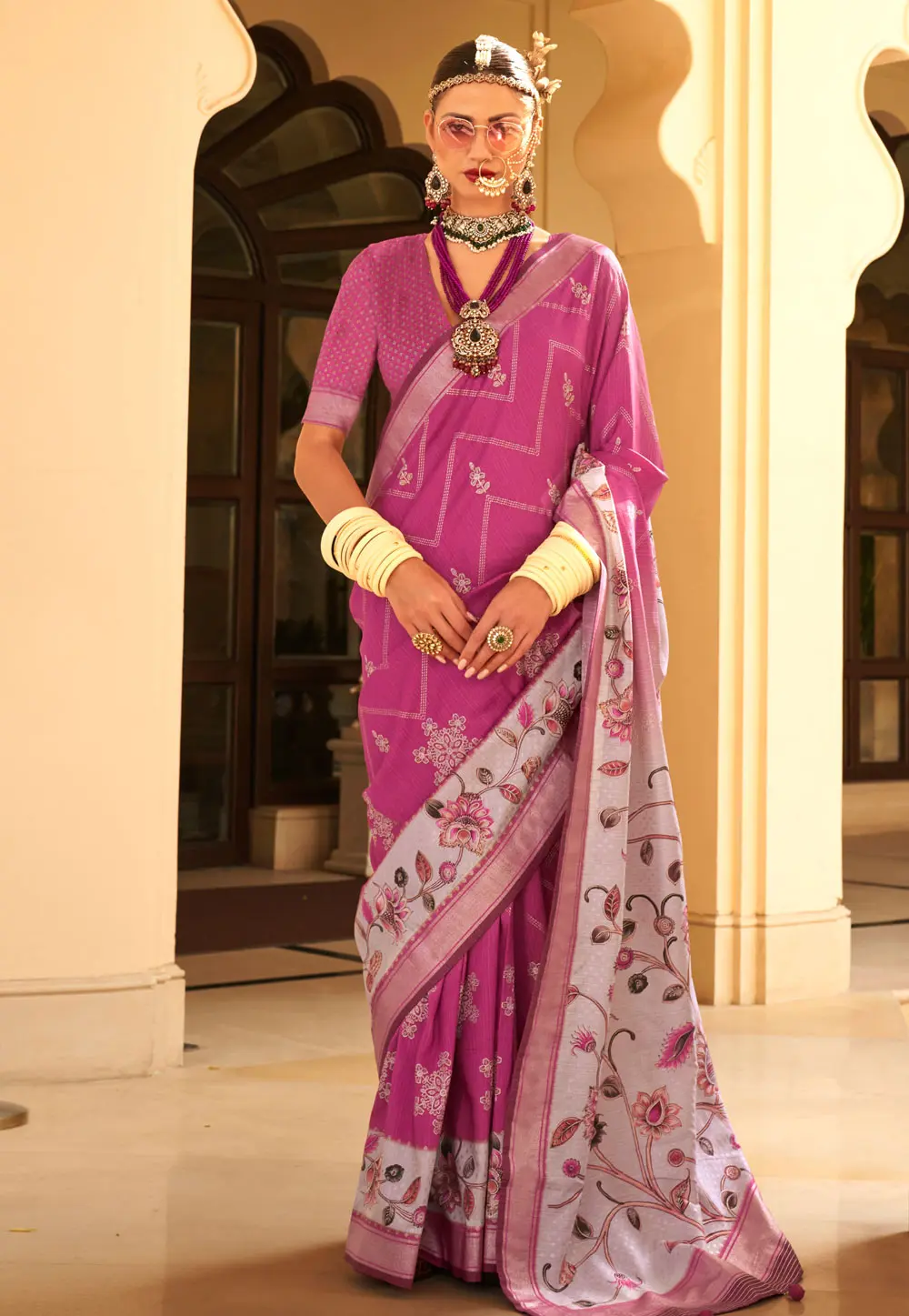 Magenta Silk Saree With Blouse 299450