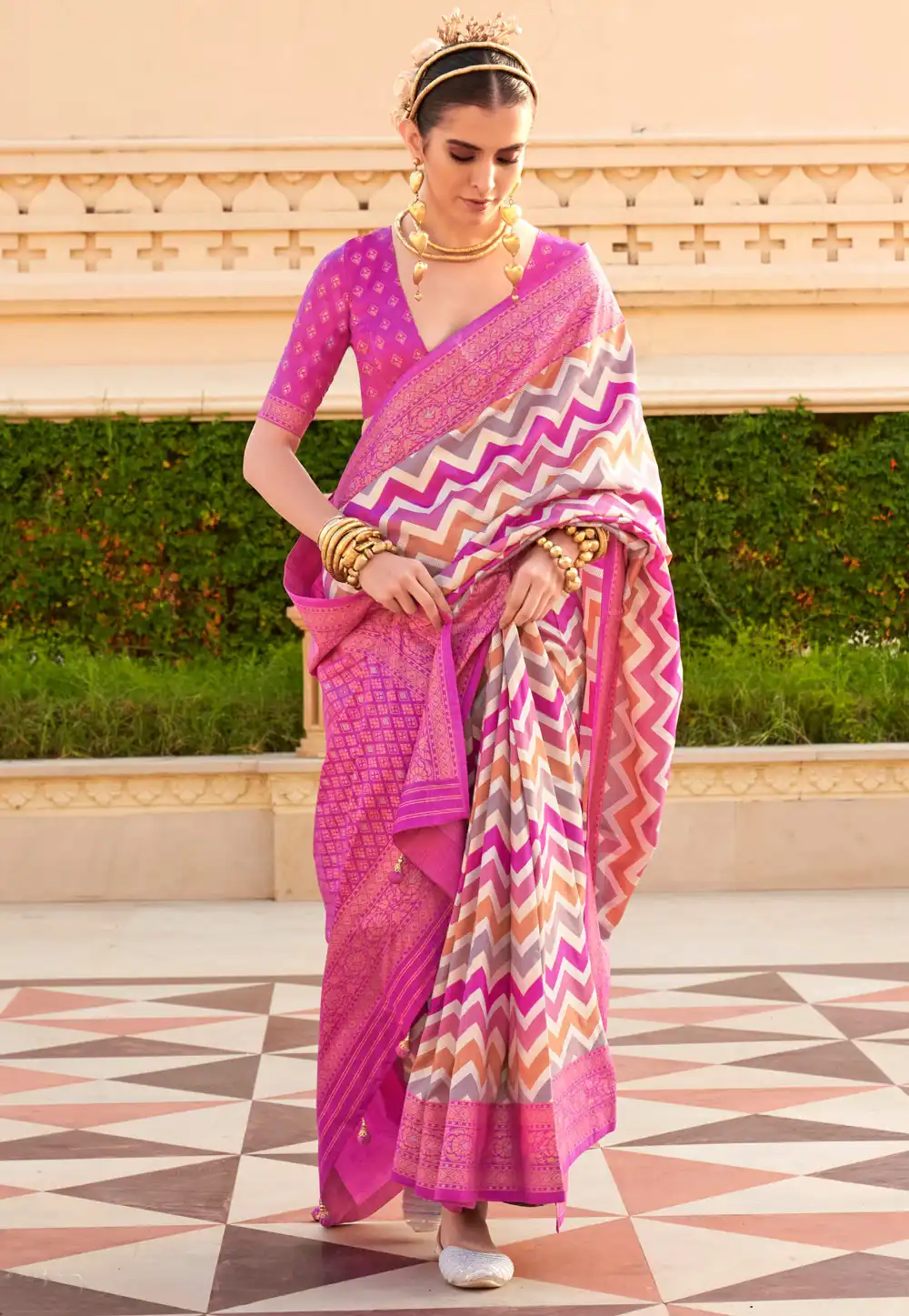 Magenta Silk Saree With Blouse 291359