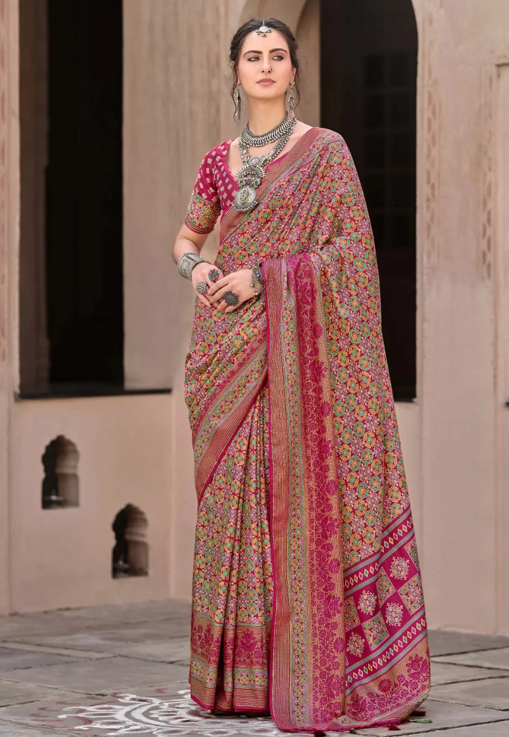 Magenta Silk Saree With Blouse 295854