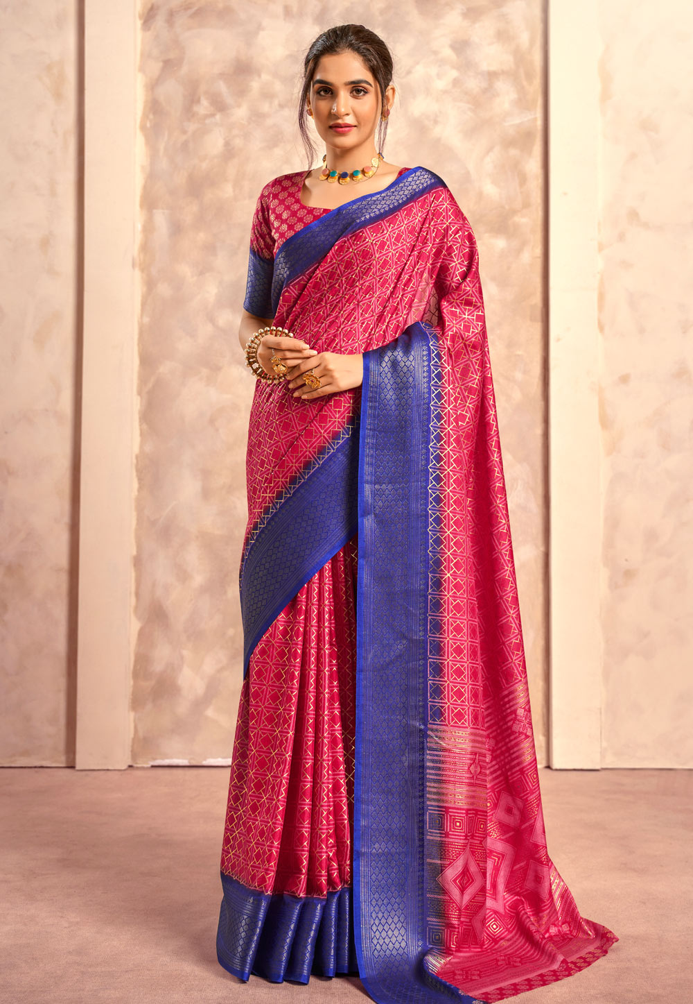 Magenta Silk Saree With Blouse 287035