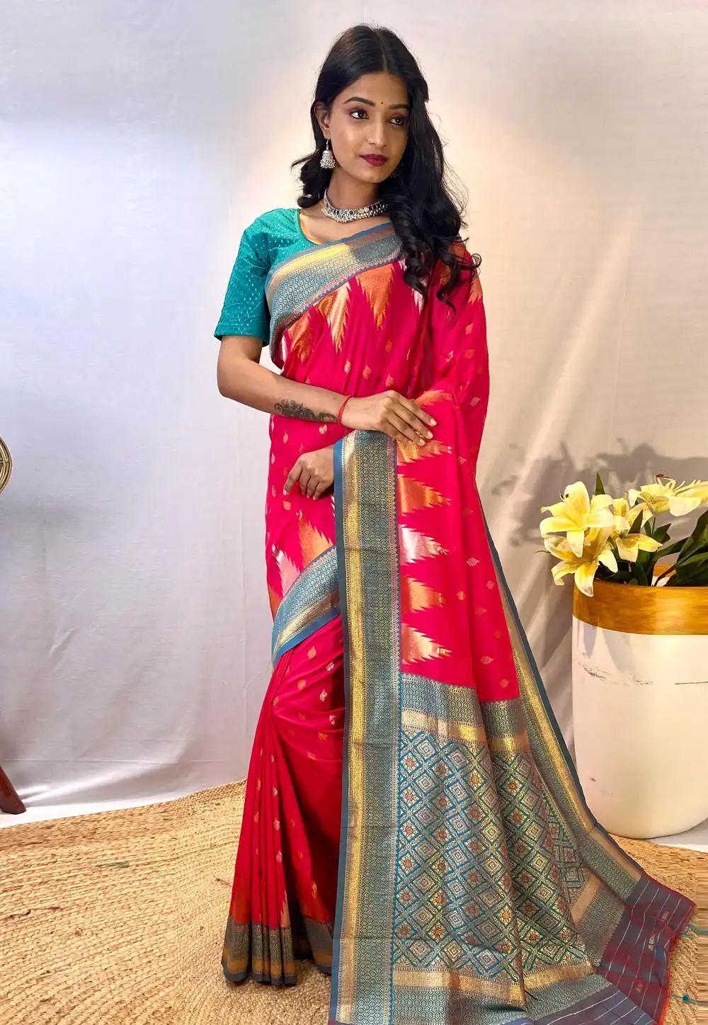 Magenta Silk Saree With Blouse 295047