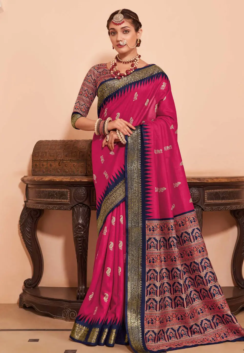 Magenta Silk Saree With Blouse 302788