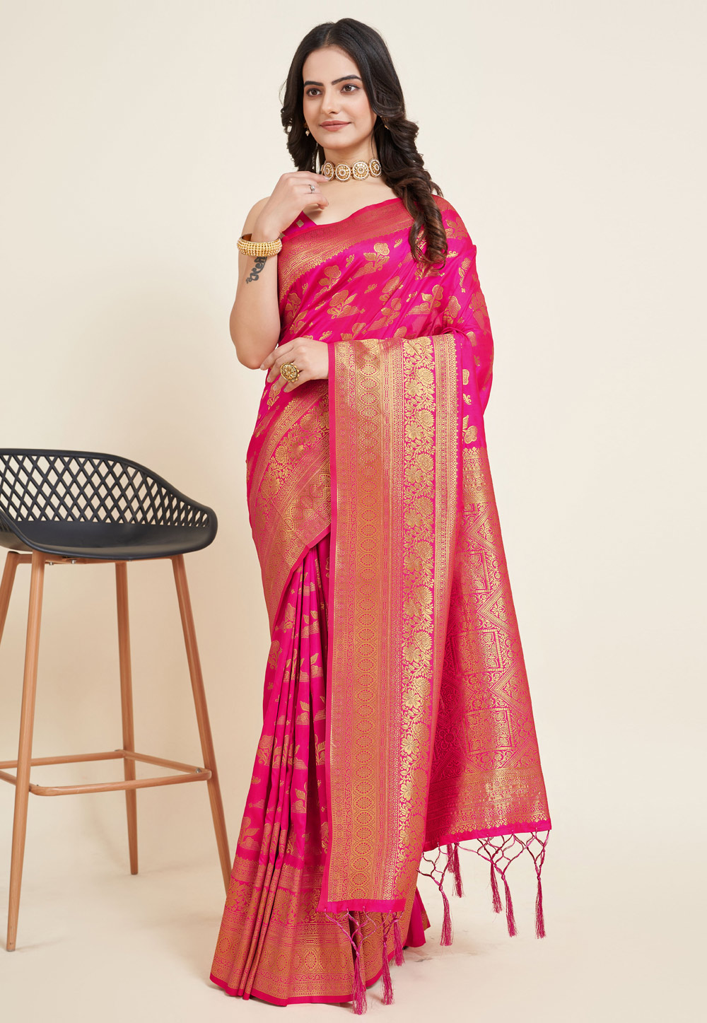 Magenta Silk Saree With Blouse 279348