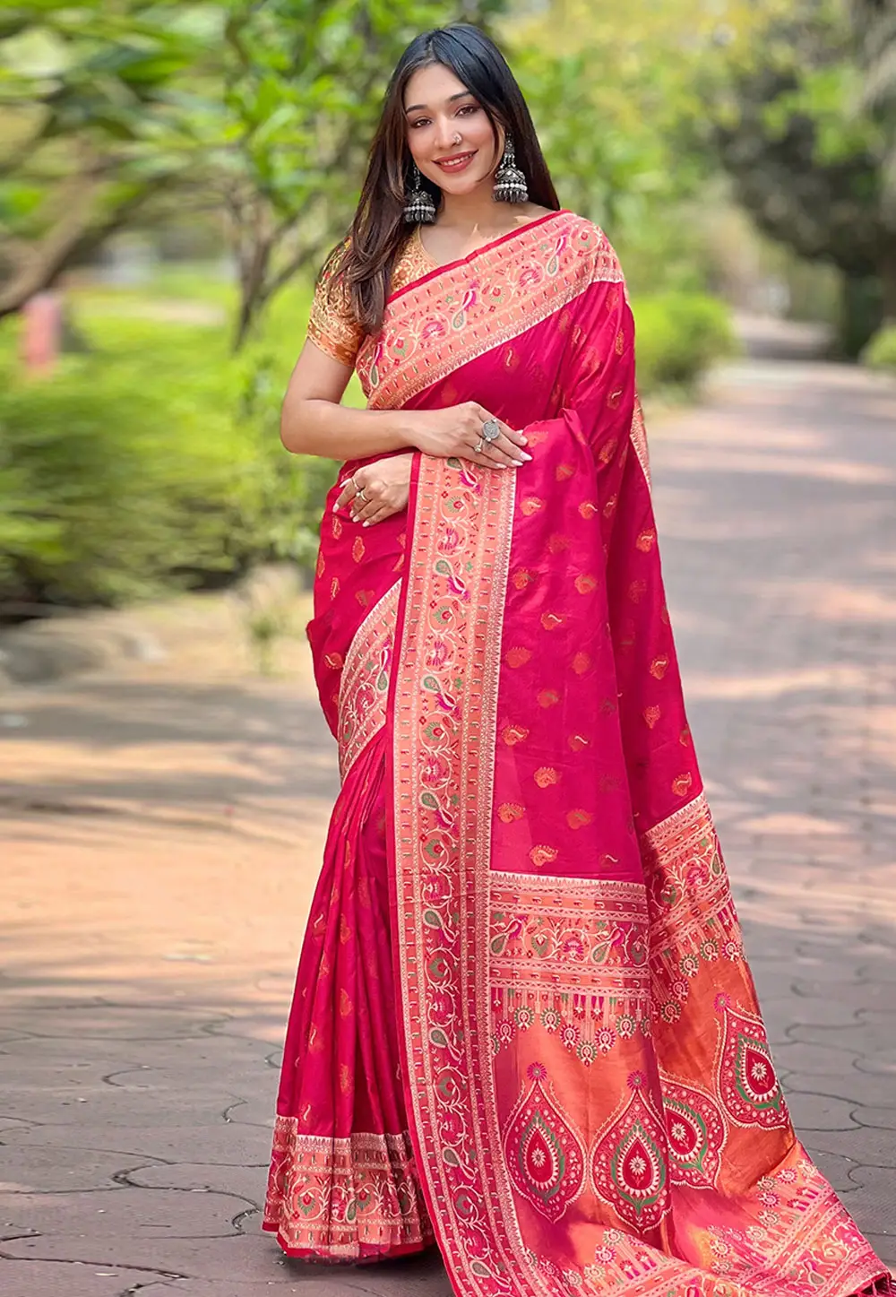 Magenta Silk Saree With Blouse 295864