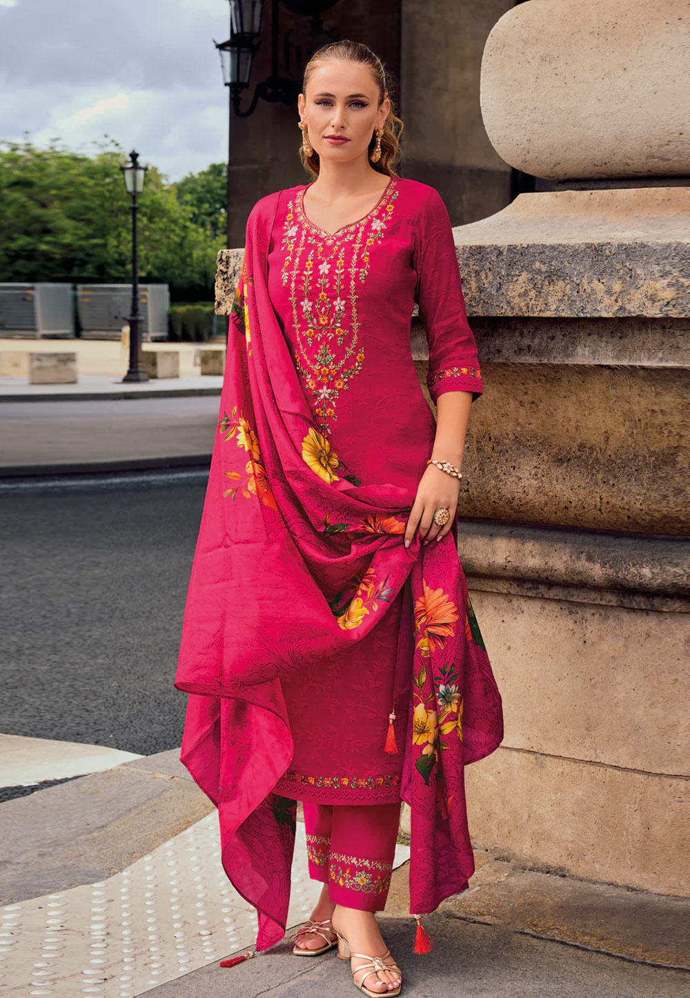 Magenta Viscose Readymade Pakistani Suit 307098