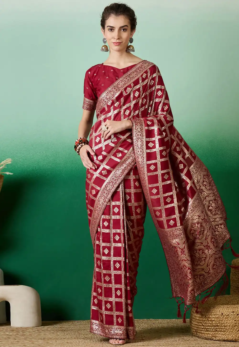 Maroon Jacquard Silk Saree With Blouse 289624