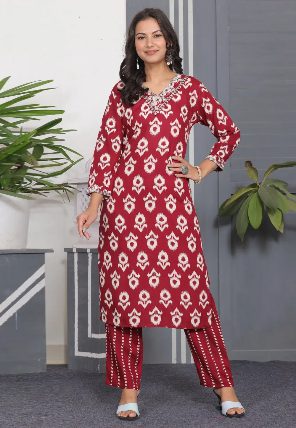 Maroon Rayon Kurta Set With Pent 302628