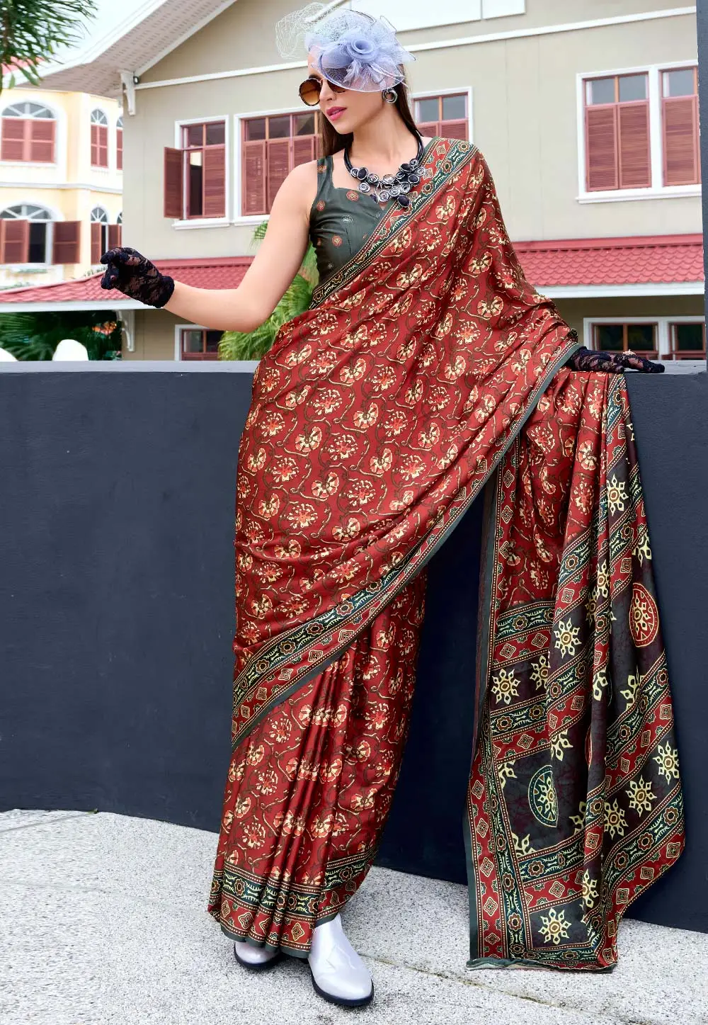 Maroon Satin Crepe Saree With Blouse 295731