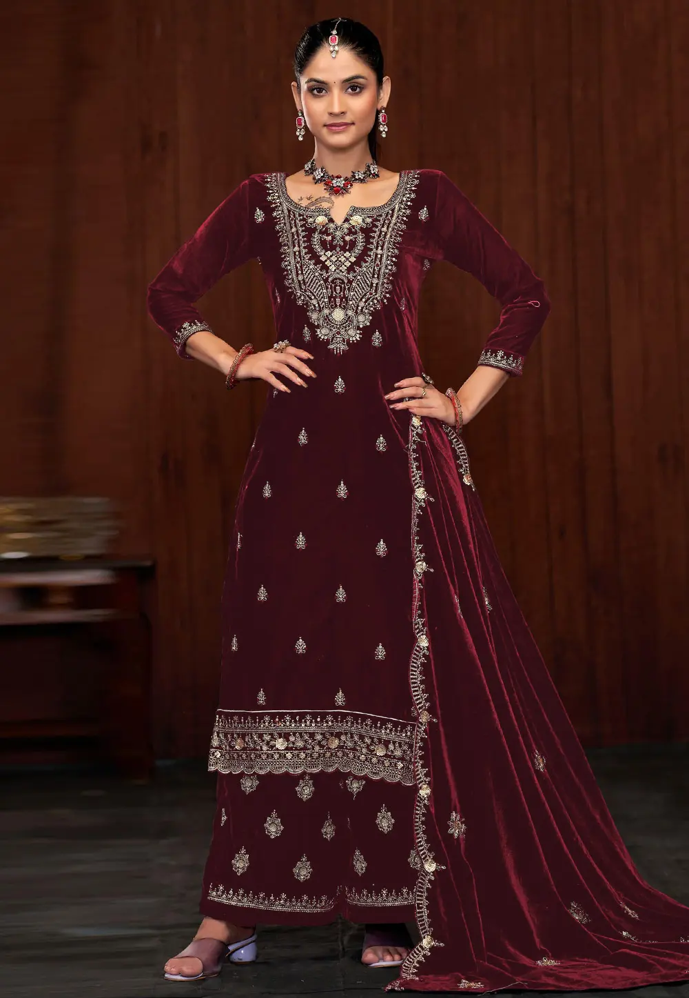 Maroon Velvet Pakistani Suit 300881