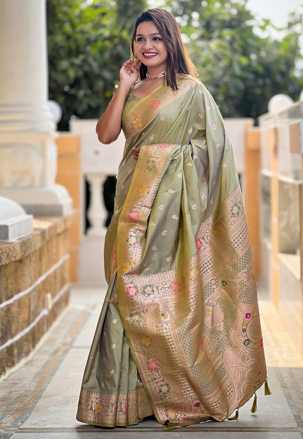 Mehndi Banarasi Silk Saree 305586