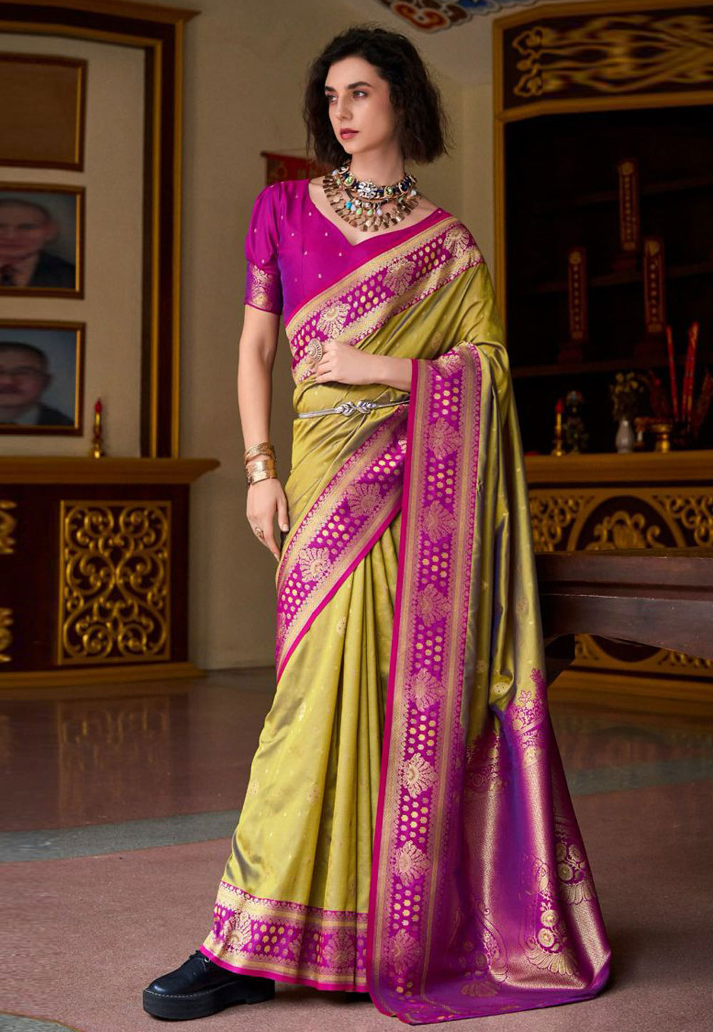 Mehndi Banarasi Silk Saree With Blouse 309827