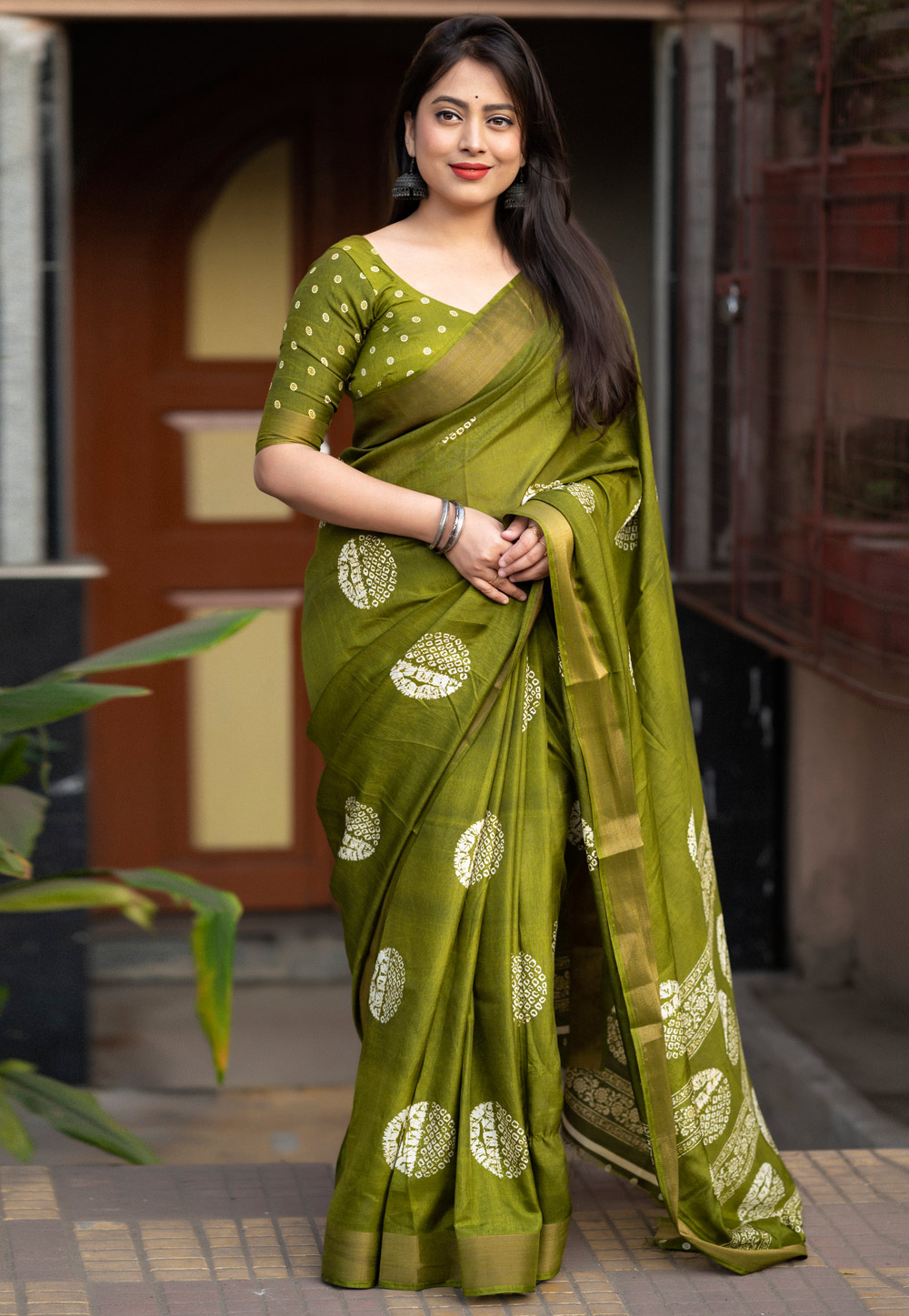 Mehndi Cotton Saree With Blouse 285577