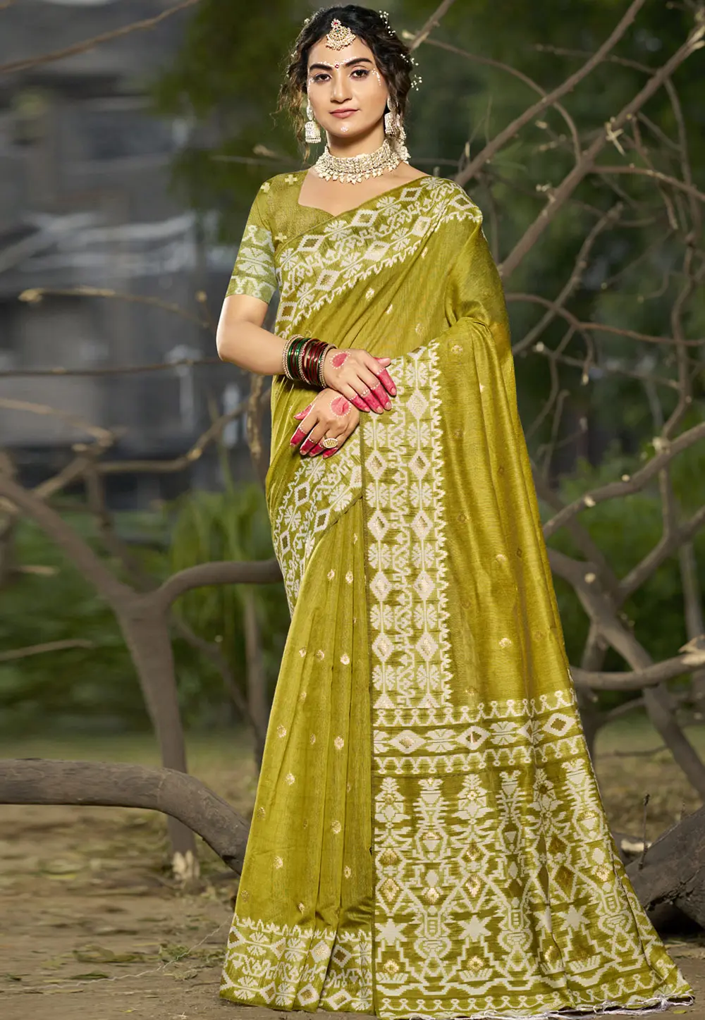 Mehndi Linen Saree With Blouse 303100