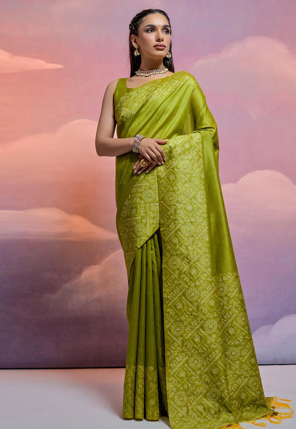 Mehndi Raw Silk Saree With Blouse 281766