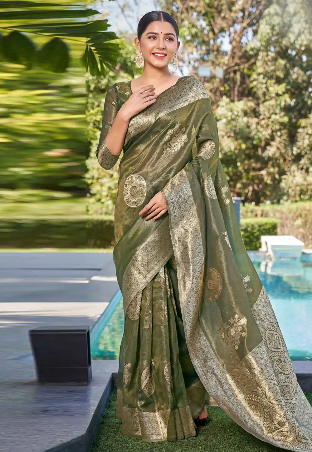 Mehndi Shimmer Saree With Blouse 290367