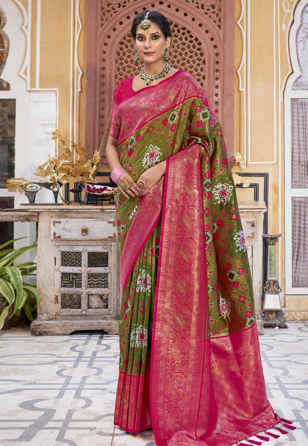 Mehndi Silk Patola Saree 287818