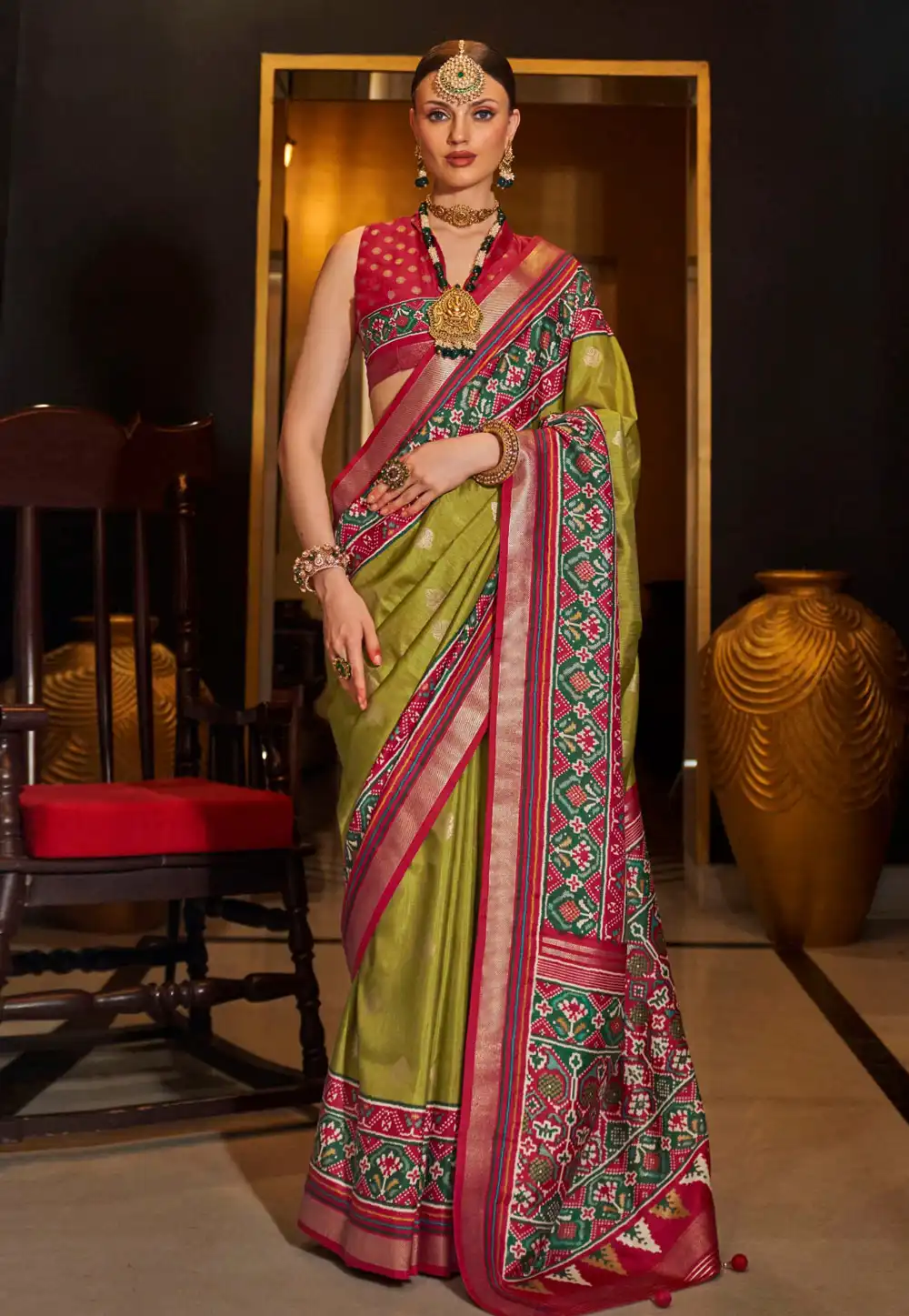 Mehndi Silk Saree With Blouse 292737