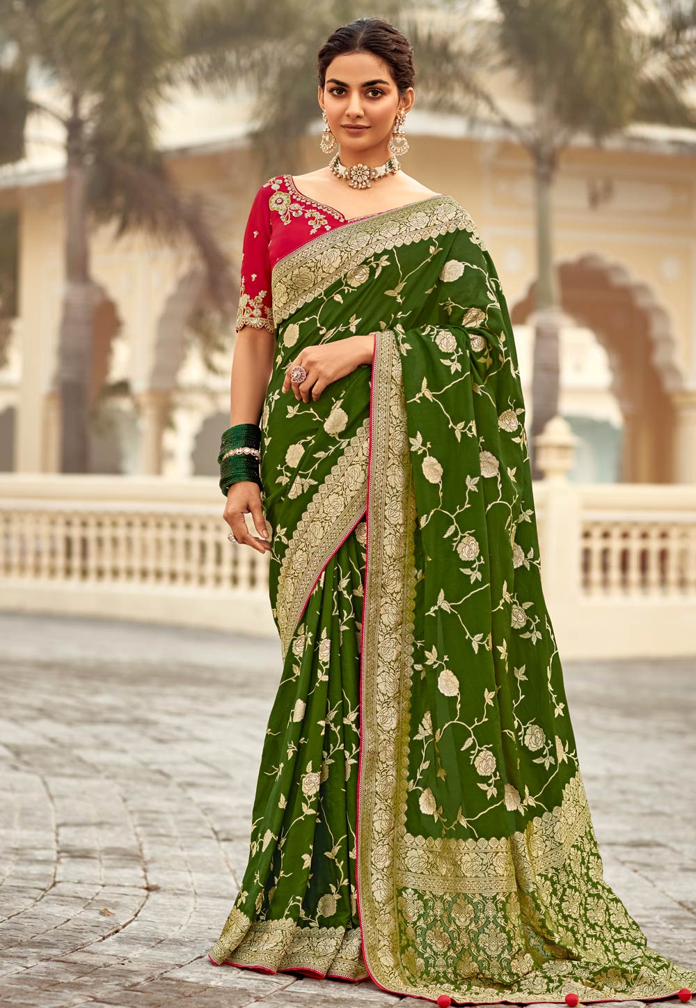 Mehndi Silk Saree With Blouse 305821