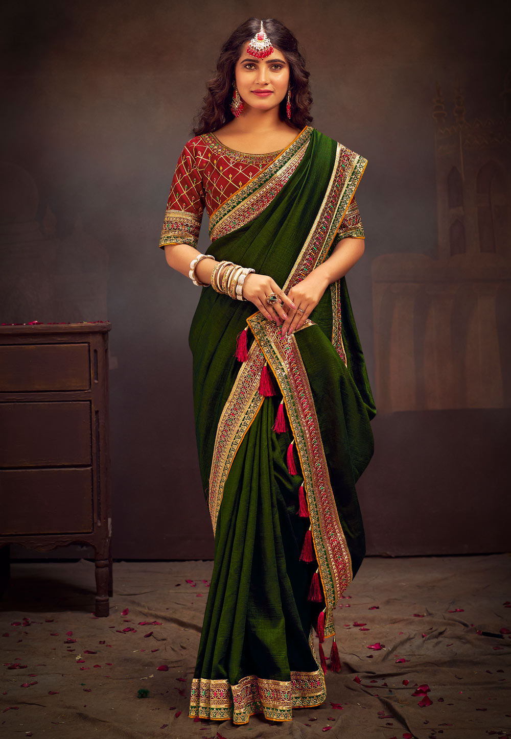 Mehndi Silk Saree With Blouse 283256