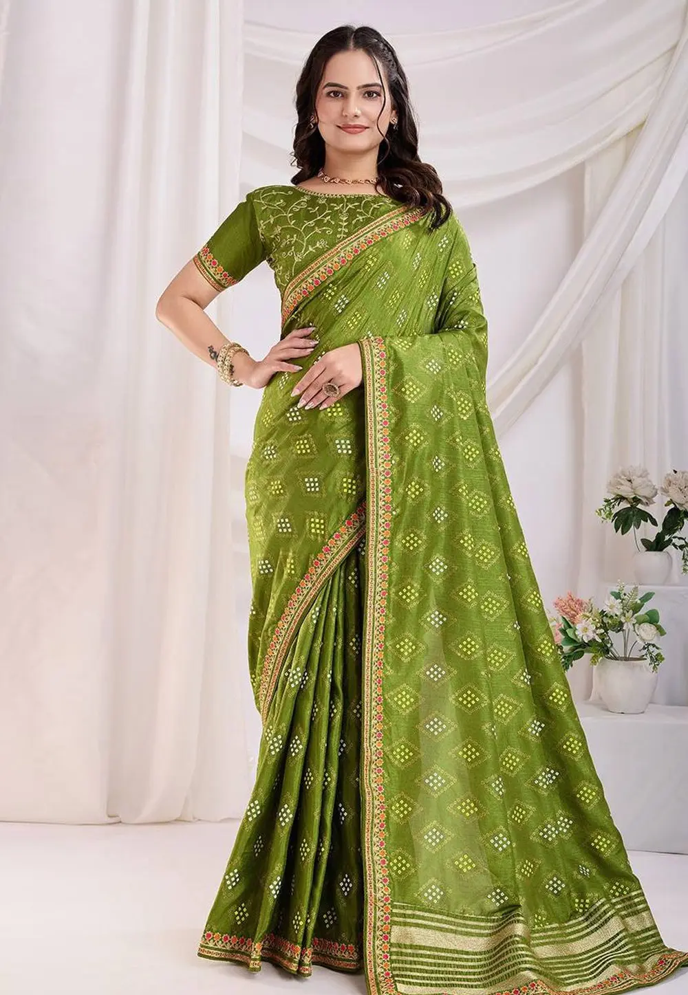 Mehndi Silk Saree With Blouse 304163