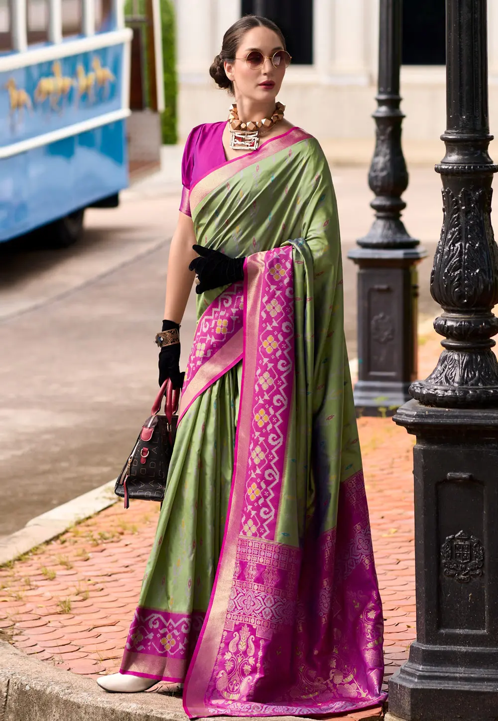 Mehndi Silk Saree With Blouse 299246