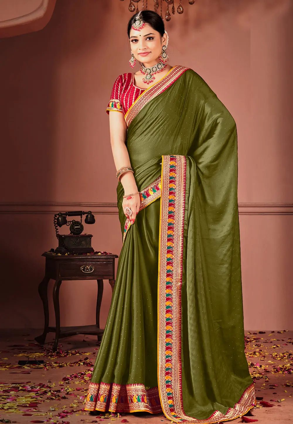 Mehndi Silk Saree With Blouse 303280