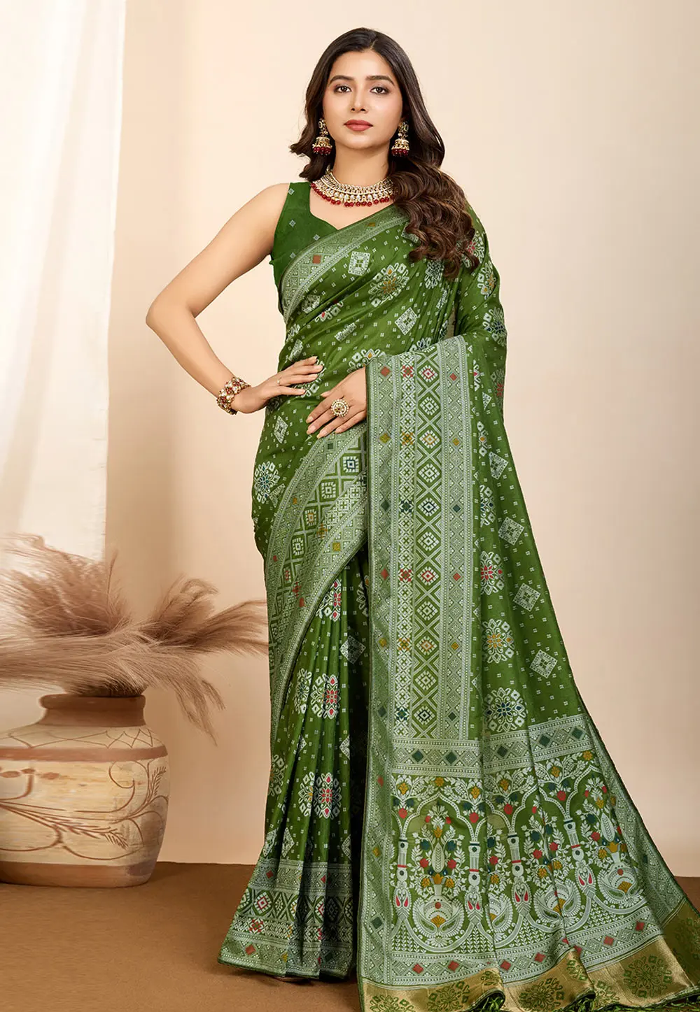 Mehndi Silk Saree With Blouse 304113